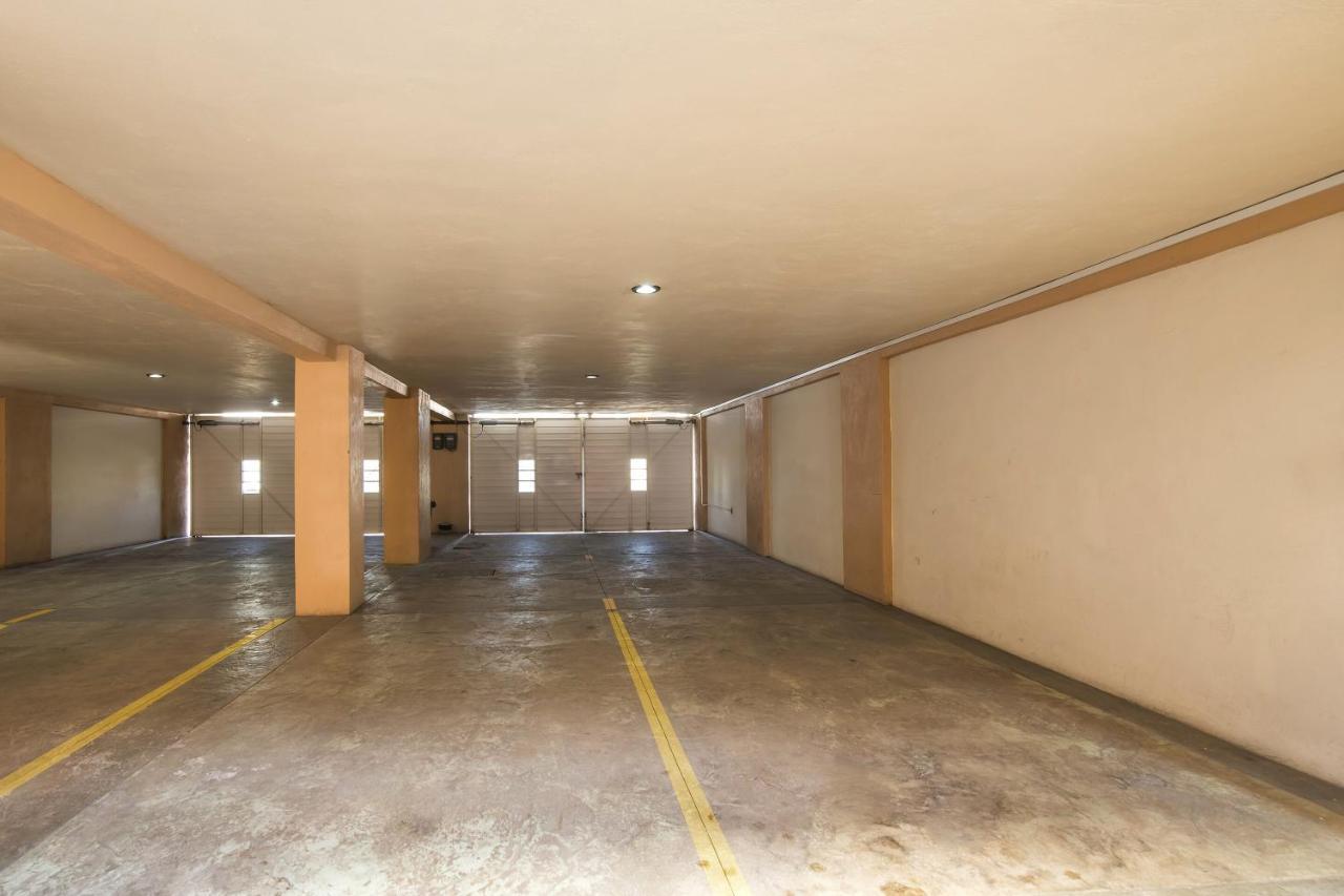 Suites De Reyes Irapuato Exterior photo