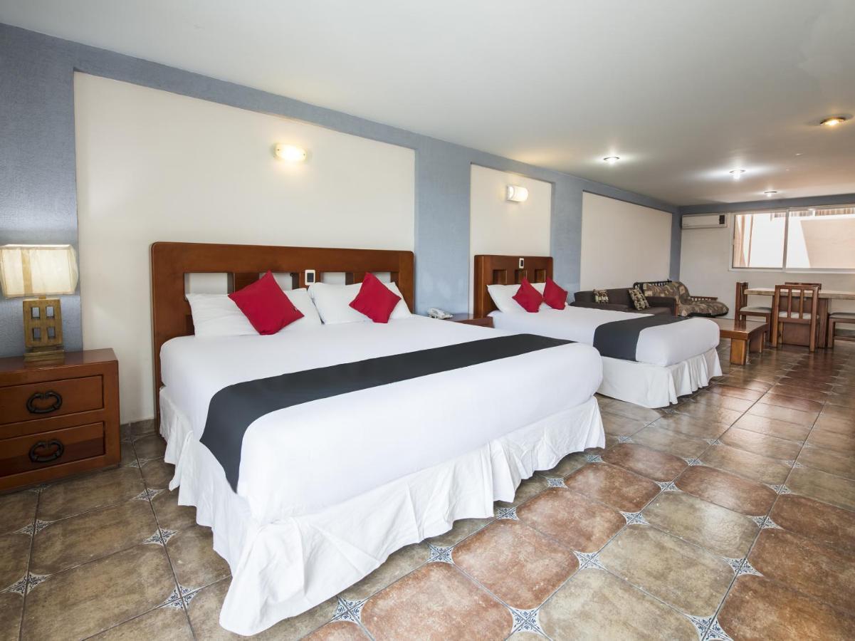Suites De Reyes Irapuato Exterior photo